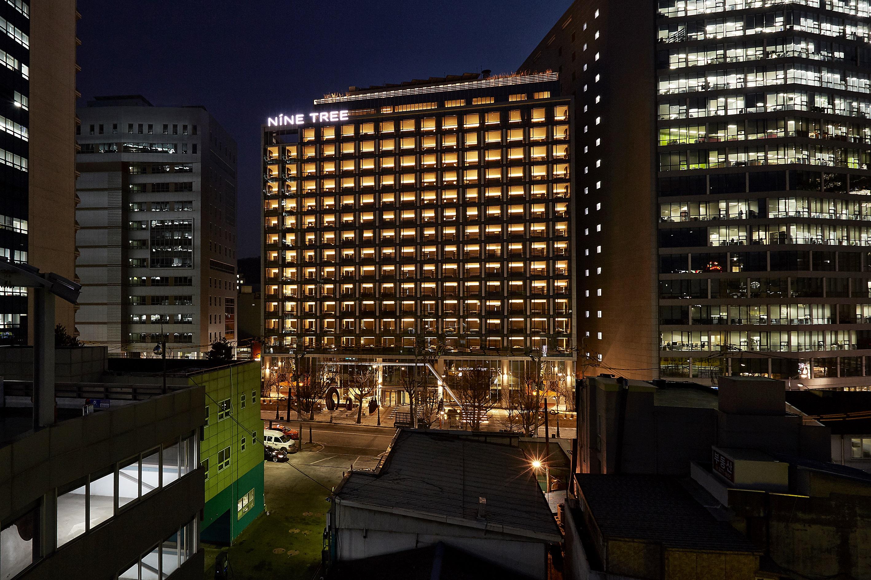 Nine Tree By Parnas Seoul Myeongdong 2 4* Seoul